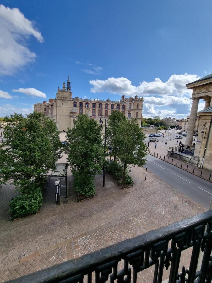 Face Chateau St Germain En Laye, Appartement 4 A 6 Personnes, 23 Min De Paris Champs-Elysees Saint-Germain-en-Laye Exterior photo