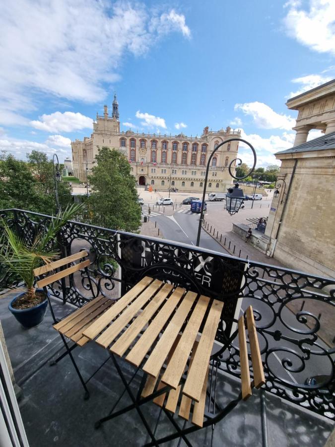 Face Chateau St Germain En Laye, Appartement 4 A 6 Personnes, 23 Min De Paris Champs-Elysees Saint-Germain-en-Laye Exterior photo
