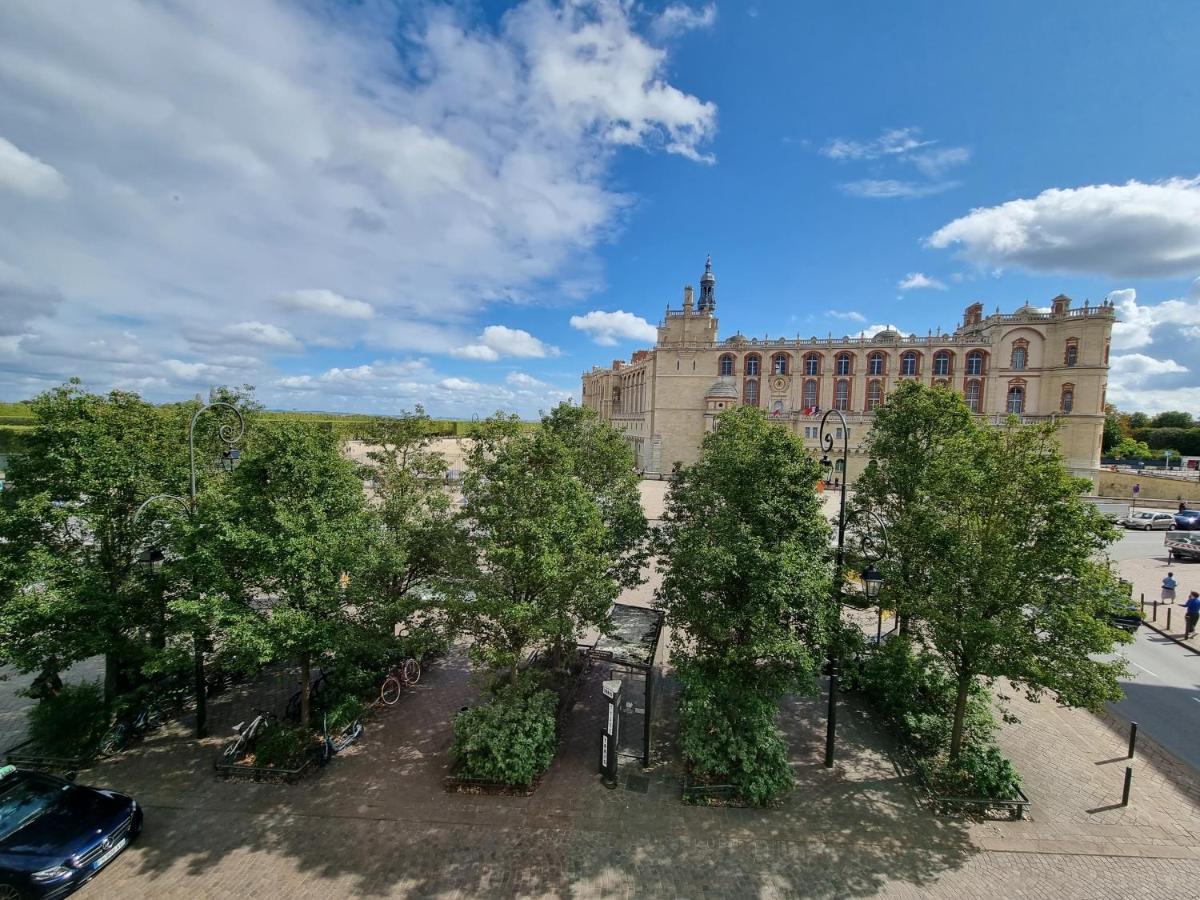 Face Chateau St Germain En Laye, Appartement 4 A 6 Personnes, 23 Min De Paris Champs-Elysees Saint-Germain-en-Laye Exterior photo